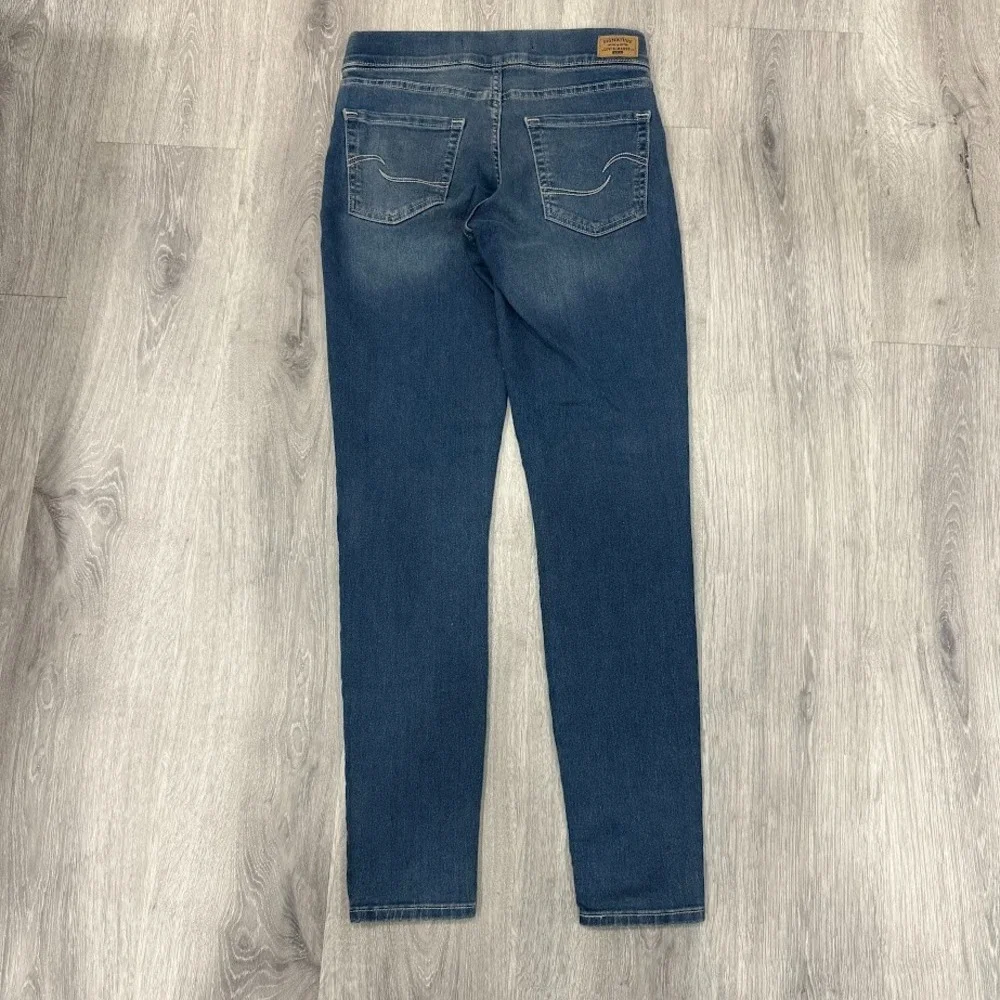 Signature Levi Strauss Gold Totally Shaping Pull‎ On Skinny Jeans Medium Wash 4M